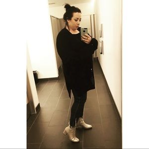 Meet your Posher, Delaney